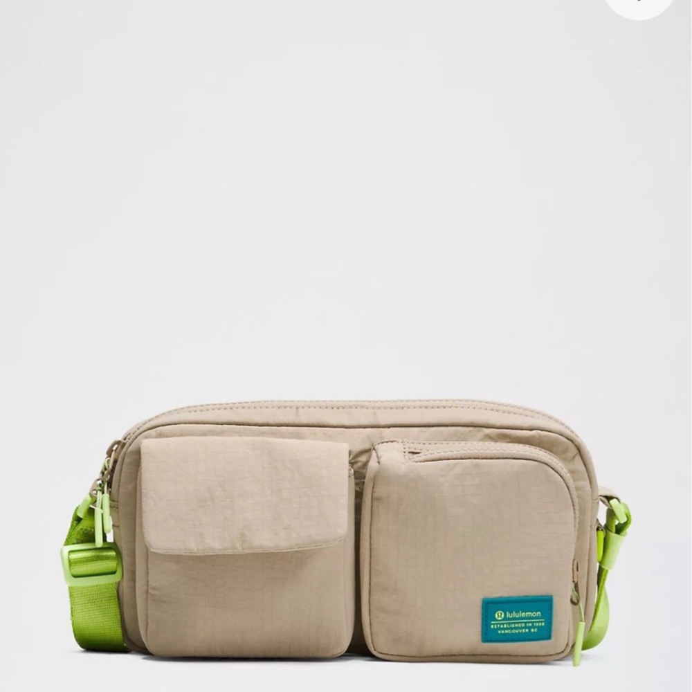 NWT Lululemon Crossbody Bag